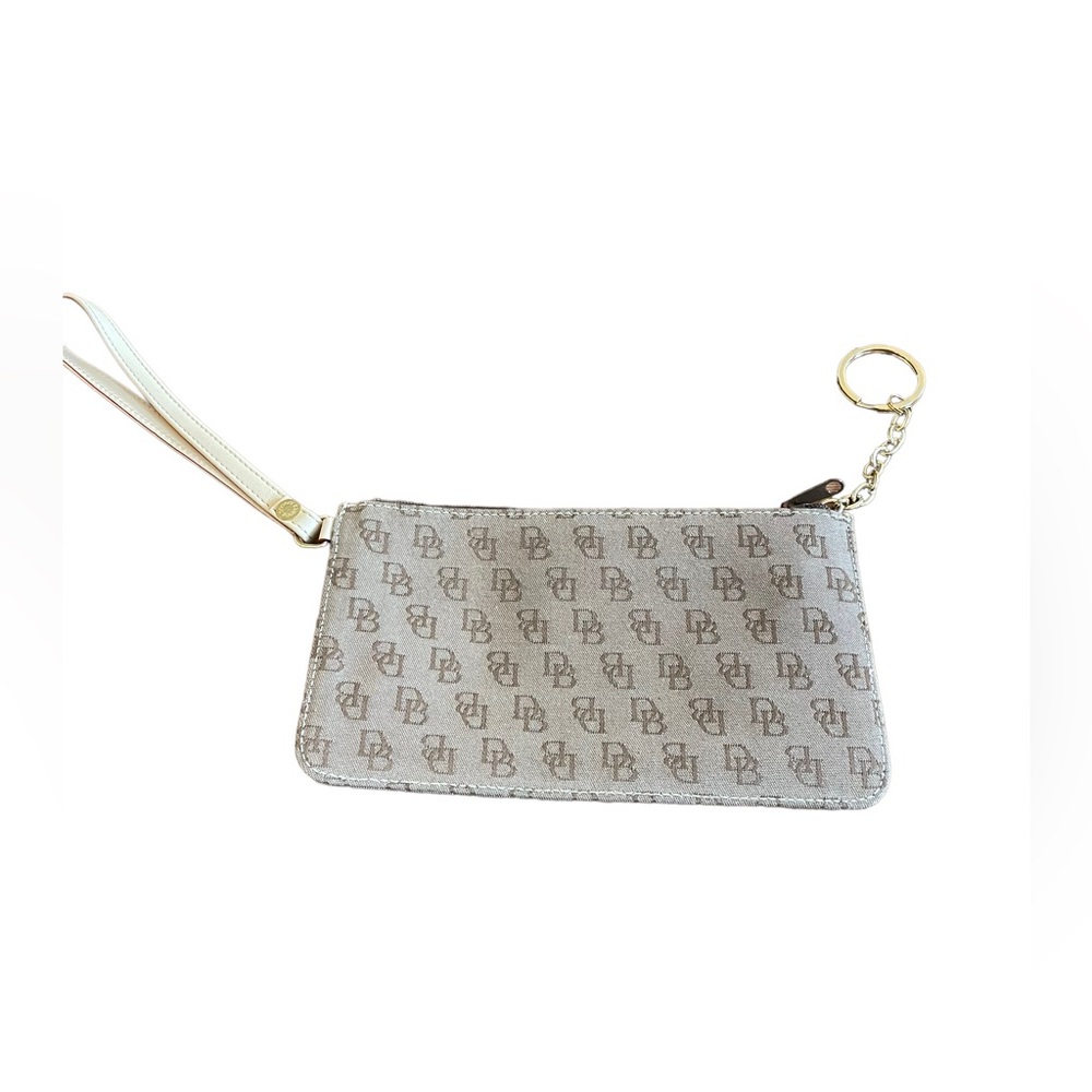 Dooney & Bourke wristlet